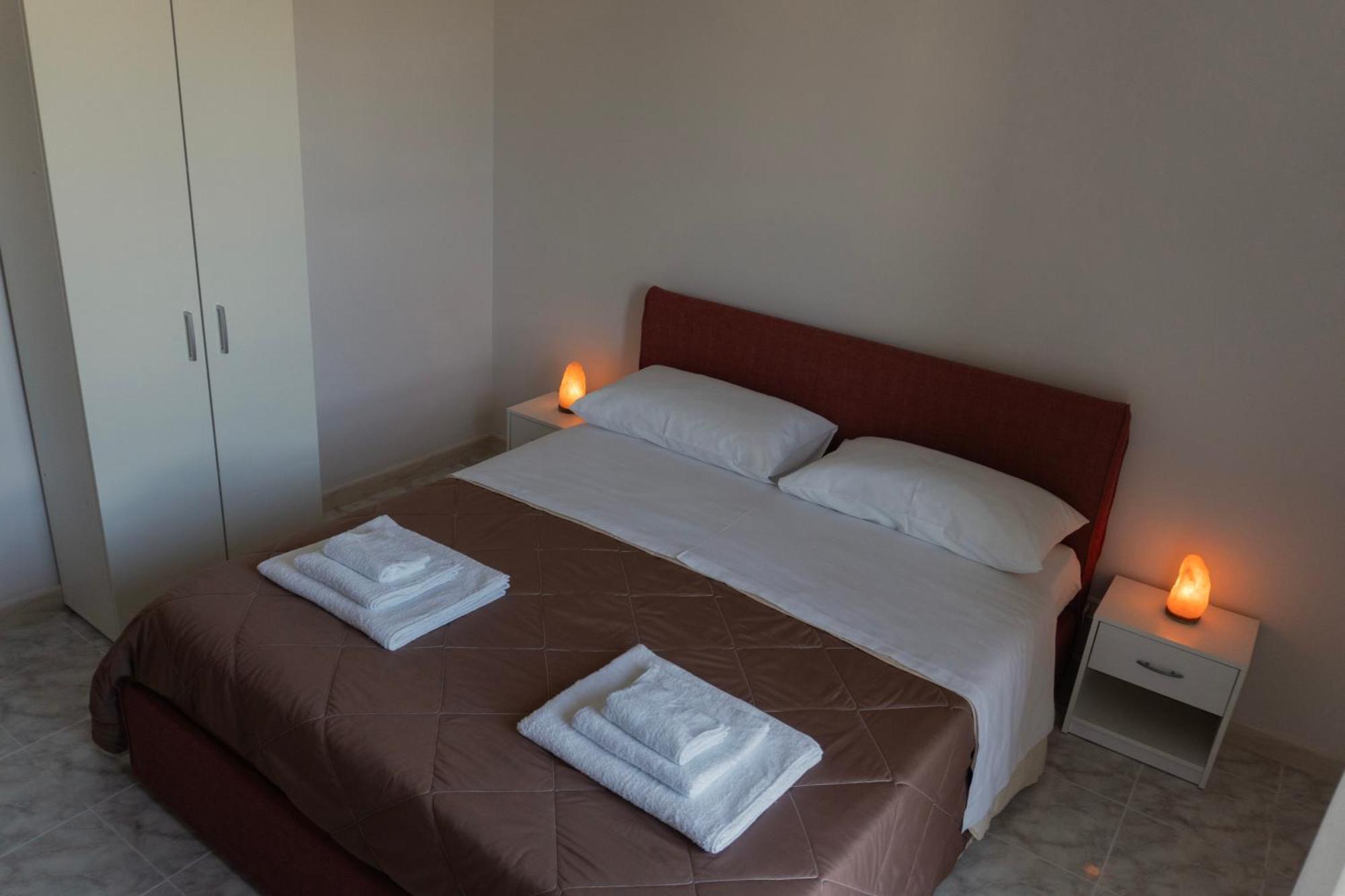 B&B Sardes Cervaro Exterior photo