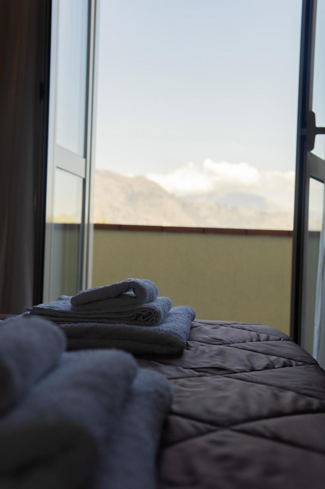 B&B Sardes Cervaro Exterior photo